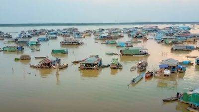 Beginilah Kehidupan Masyarakat Desa Terapung di Tonle Sap
