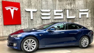 Tesla Mengumumkan Recall 200,000 Kendaraan Akibat Kamera Mundur Bermasalah